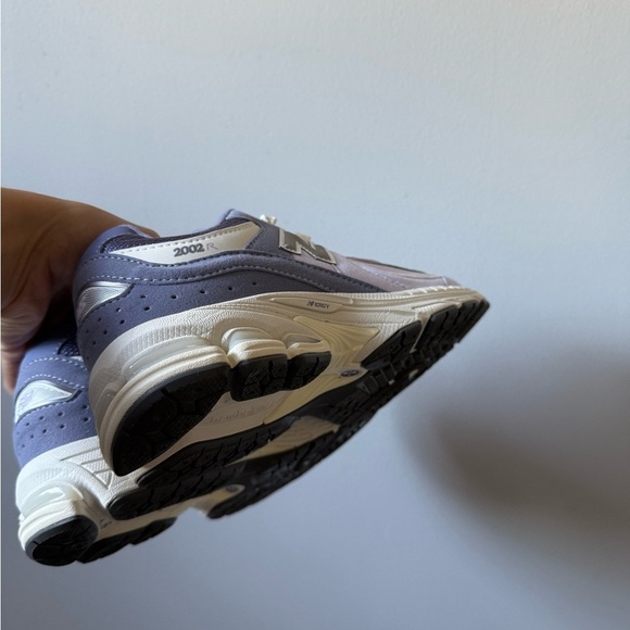 New Balance 2002R Nergy Sneakers Running Shoes Anthro Purple White Size 5 6.5 - Picture 8 of 16